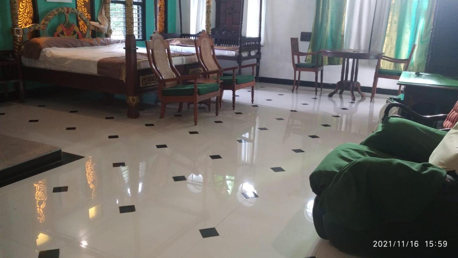 Indeco Hotels Swamimalai Kumbakonam Bagian luar foto